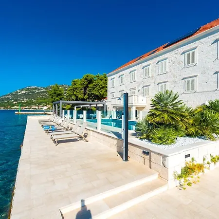 Frühstückspension Bed & Breakfast 4*